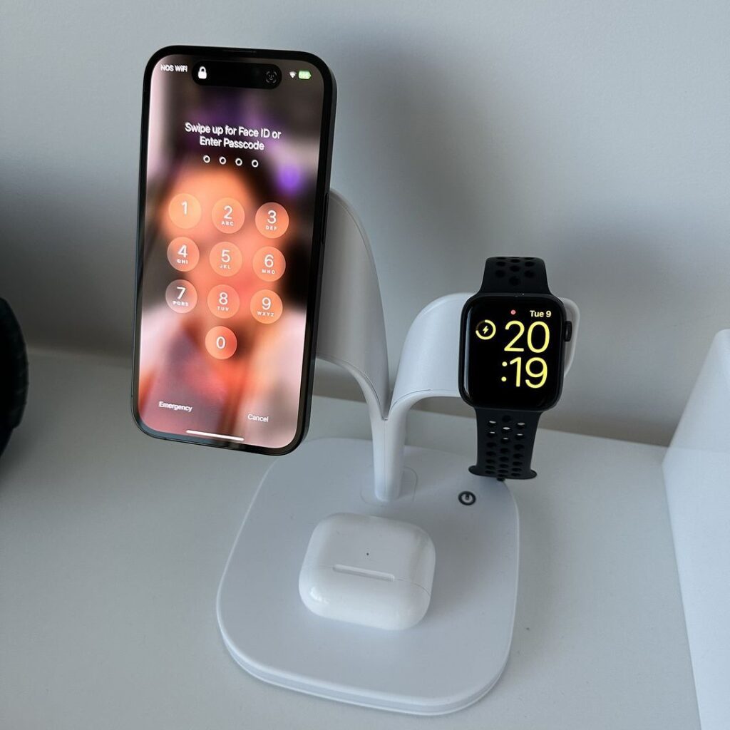 EXW Wireless Charging Station