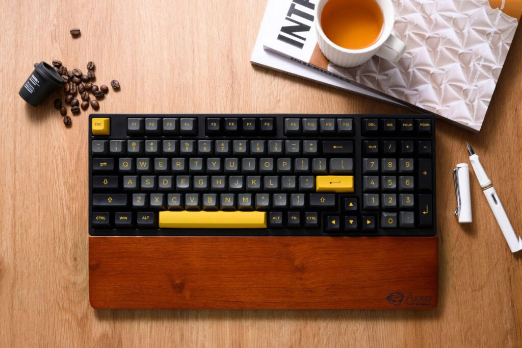 akko 3068 wrist rest